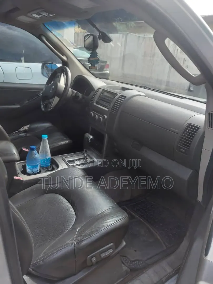 Nissan Pathfinder 2008 Silver