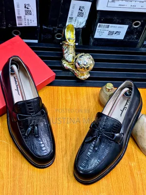 High Quality Salvatore Ferragamo Men's Tie Flat Shoes
