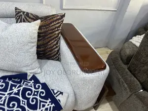 Queen Seat