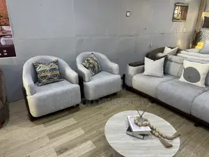 Queen Seat