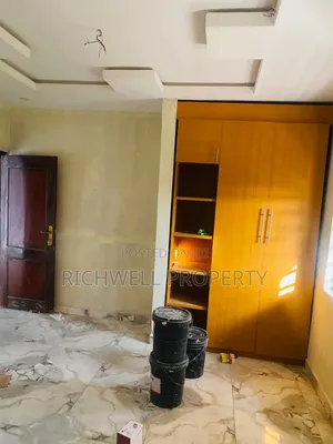 3bdrm Block of Flats in Ajeigbe, Ring Rd,, Rind Road for rent