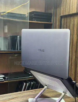Laptop Asus X540LA 8GB Intel Core i3 HDD 500GB