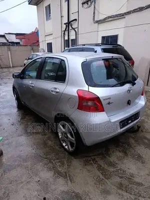 Toyota Yaris 2009 Silver