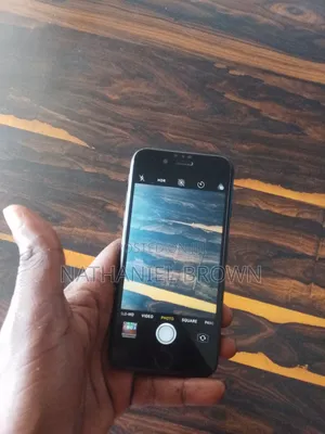 Apple iPhone 7 32 GB Black