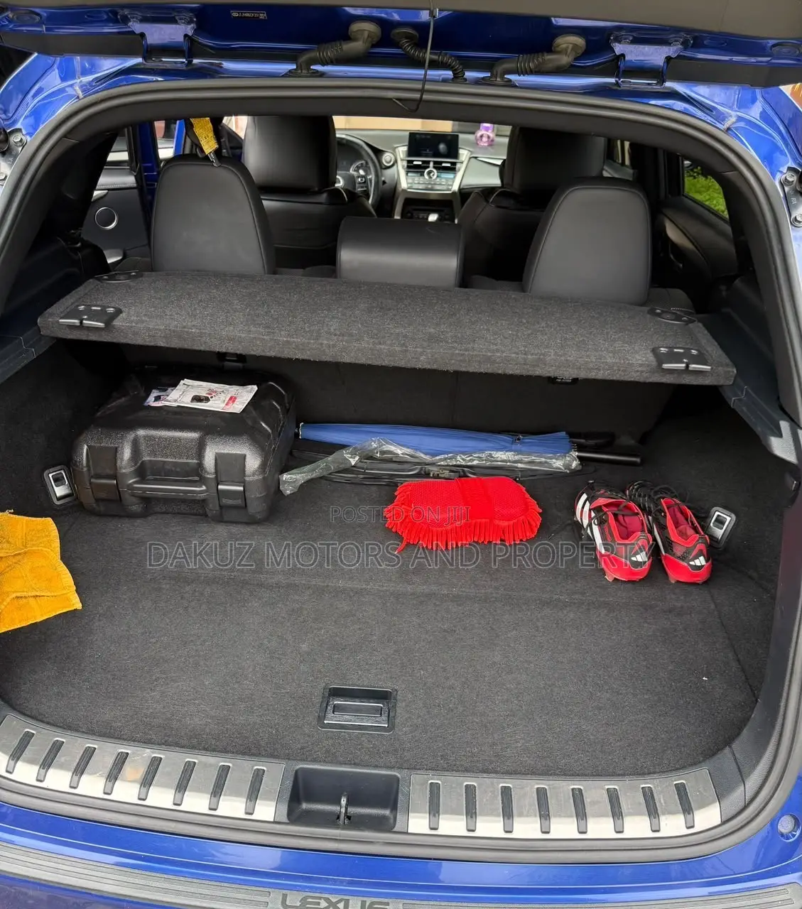 Lexus NX 2016 Blue