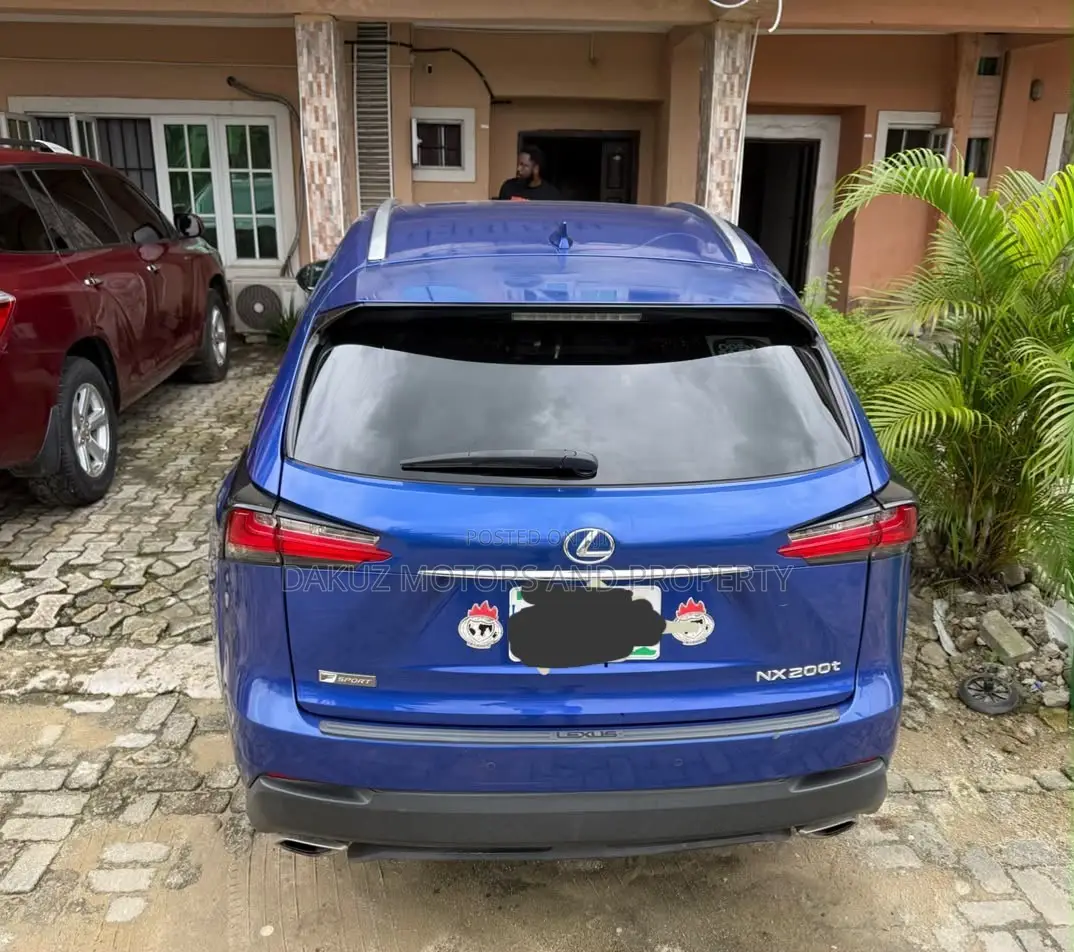 Lexus NX 2016 Blue