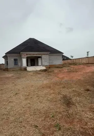 4bdrm Bungalow in Ekosa Community, Benin City for sale