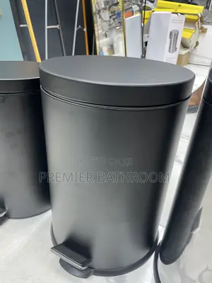Black 20 Liters Waste Bins