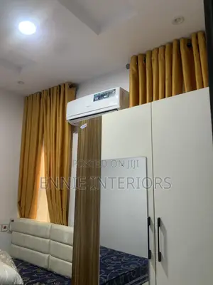 Curtain, Window Blinds and Drapes