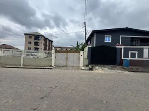 3bdrm Apartment in Omole Phase 1 for sale