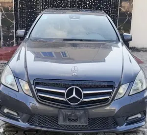 Mercedes-Benz E350 2010 Gray
