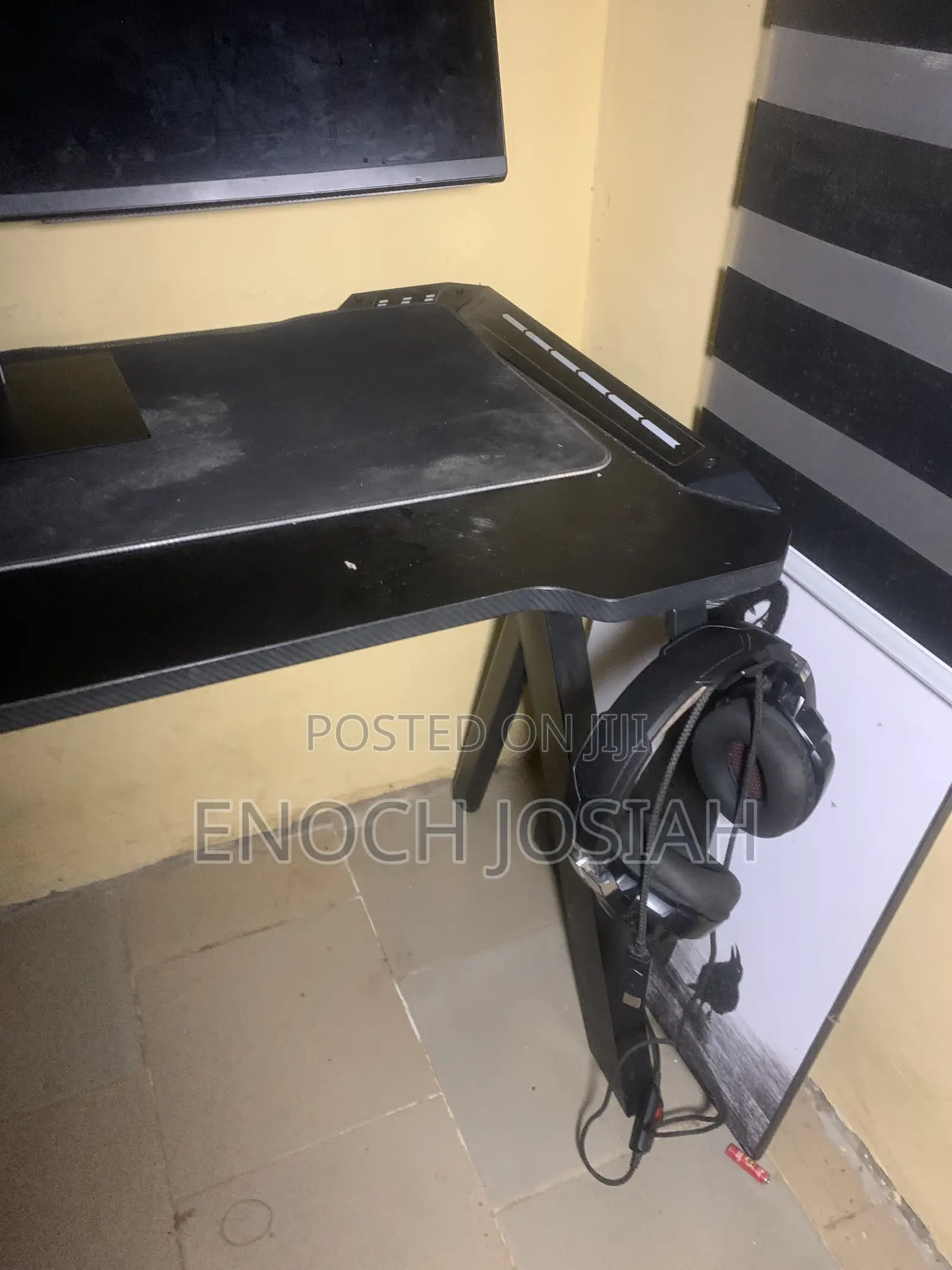 RGB Gaming Table (Non-Adjustable)