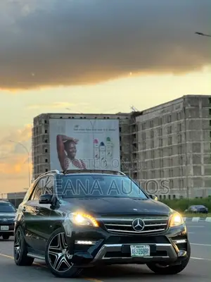 Mercedes-Benz M Class ML550 4MATIC 4dr SUV AWD (4.7L 8cyl Turbo 7A)