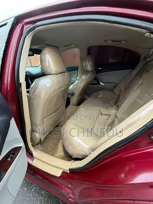 Lexus IS 2023 Red