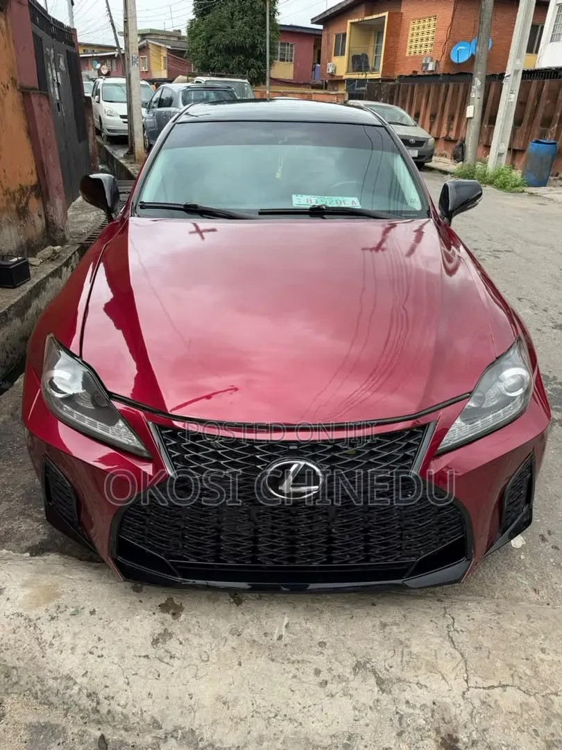 Lexus IS 2023 Red