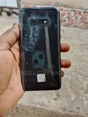 Samsung Galaxy S10e 128 GB Gray