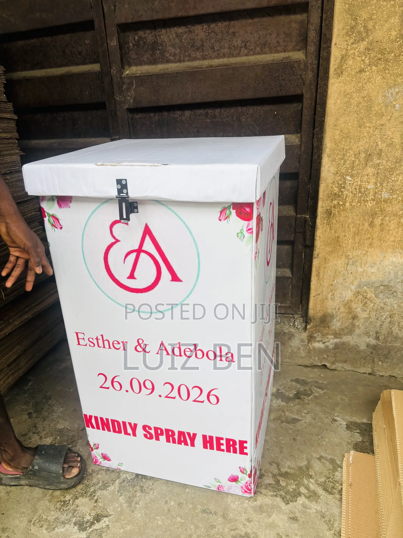 Money Spray Big Box With Lock