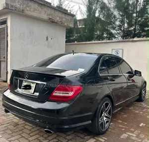 Mercedes-Benz C300 2009 Black