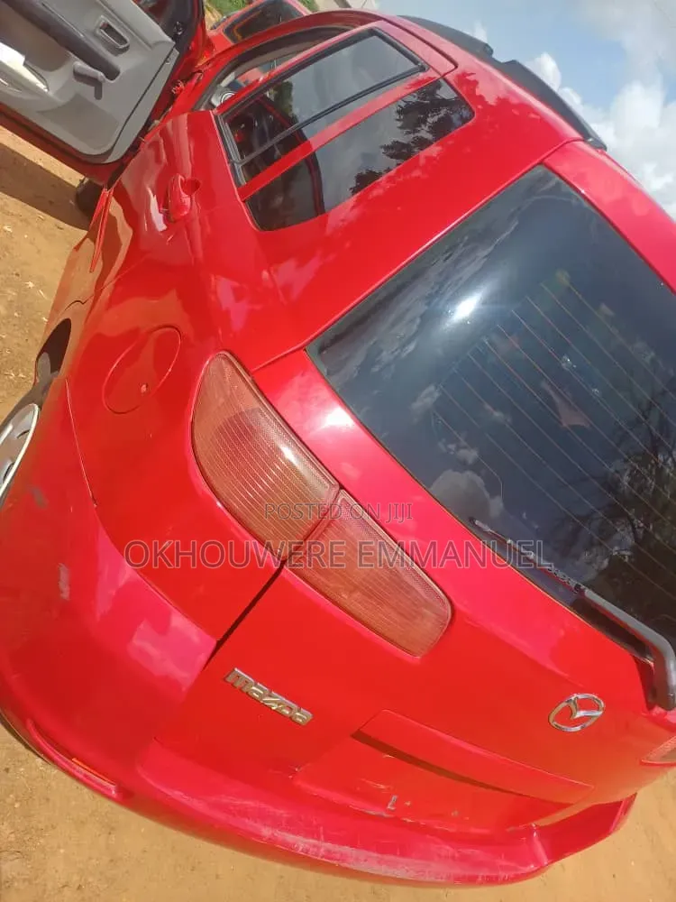 Mazda 2 2005 Red