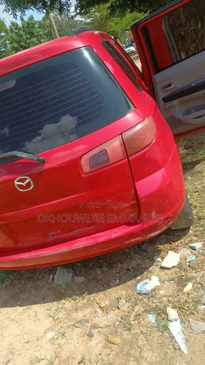 Mazda 2 2005 Red