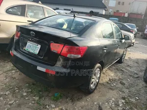 Kia Cerato 2008 Black