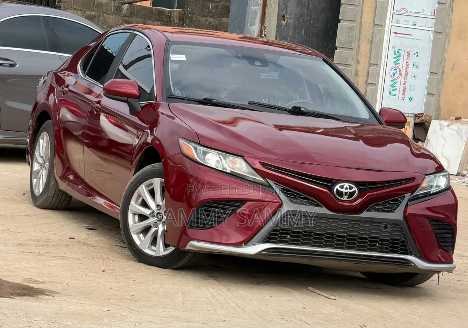 Toyota Camry 2019 Burgundy