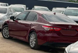 Toyota Camry 2019 Burgundy