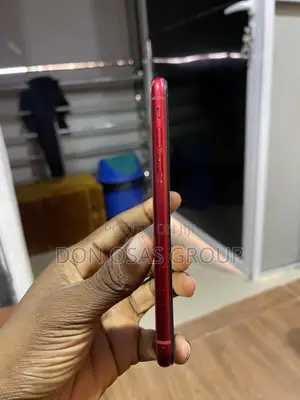Apple iPhone XR 64 GB Red