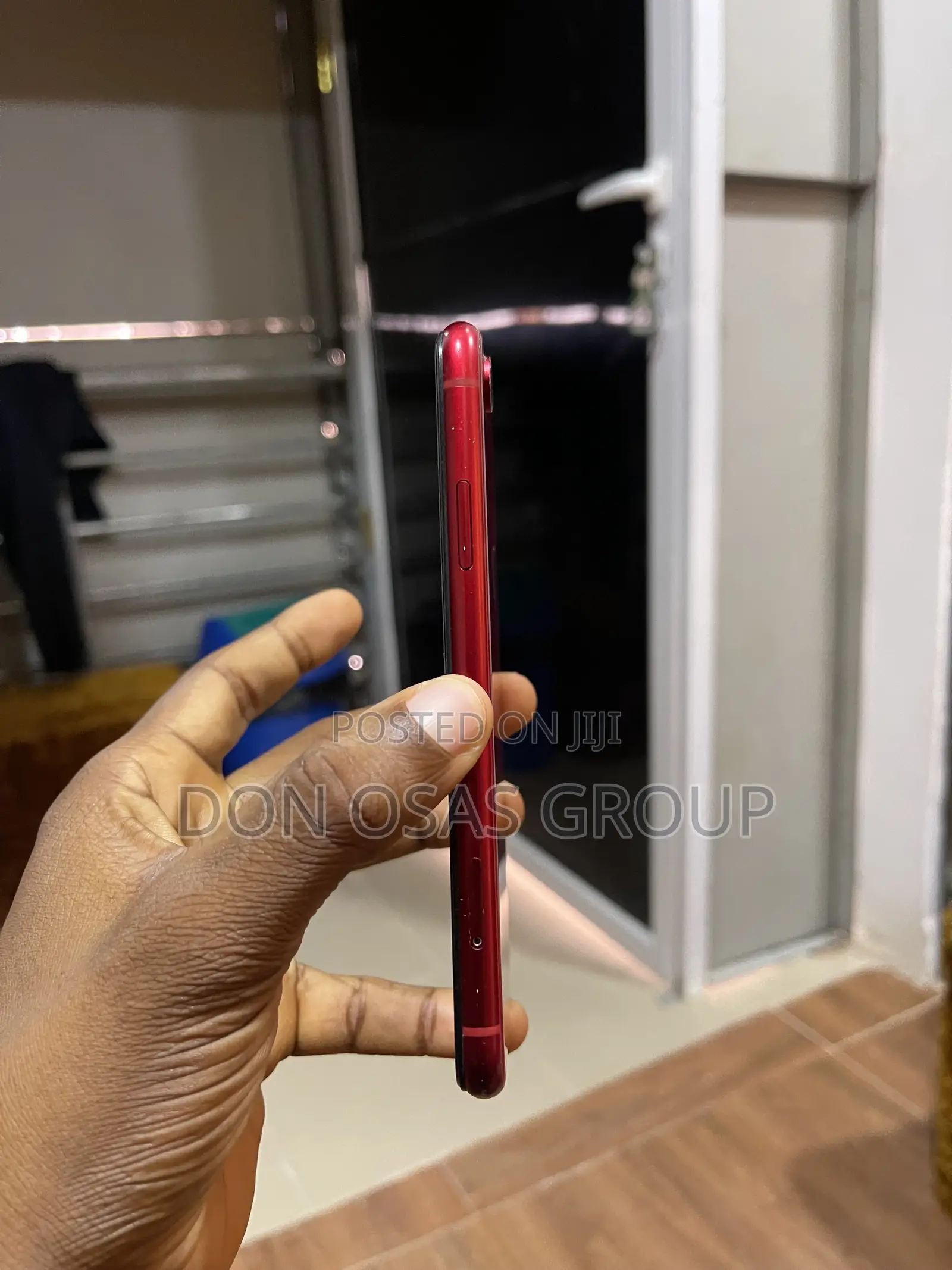 Apple iPhone XR 64 GB Red