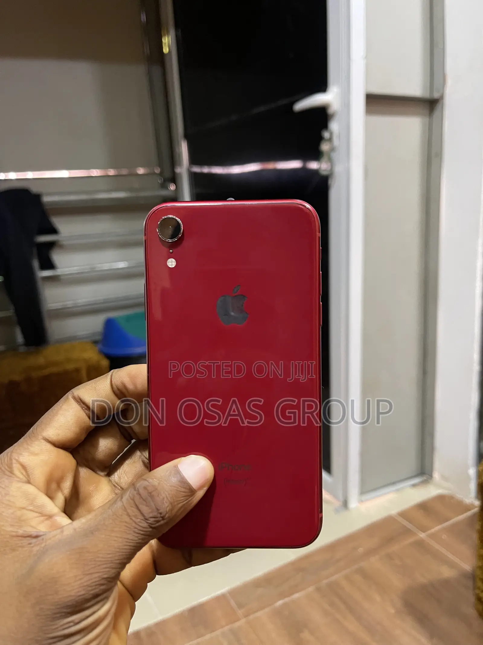 Apple iPhone XR 64 GB Red