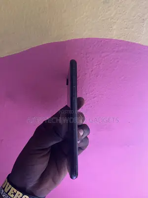 Apple iPhone XR 64 GB Black
