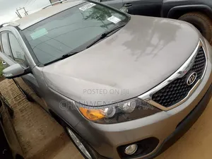 Kia Sorento 2011 Gray