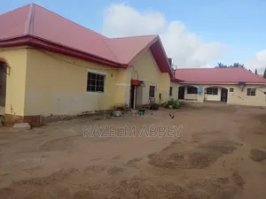10bdrm Block of Flats in Post Army Scheme, Kurudu for sale