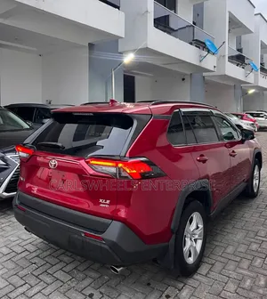 Toyota RAV4 XLE Premium AWD 2020 Burgundy
