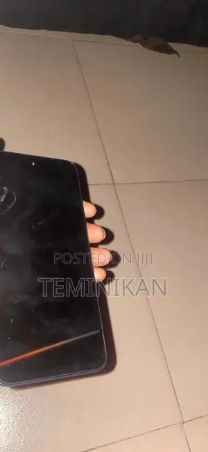 New Infinix Hot 60 5G 128 GB Black