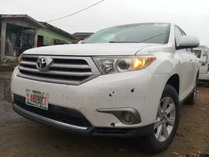 Toyota Highlander 2012 White