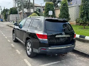 Toyota Highlander Limited 2011 Black