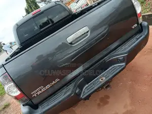 Toyota Tacoma Double Cab V6 2011 Black