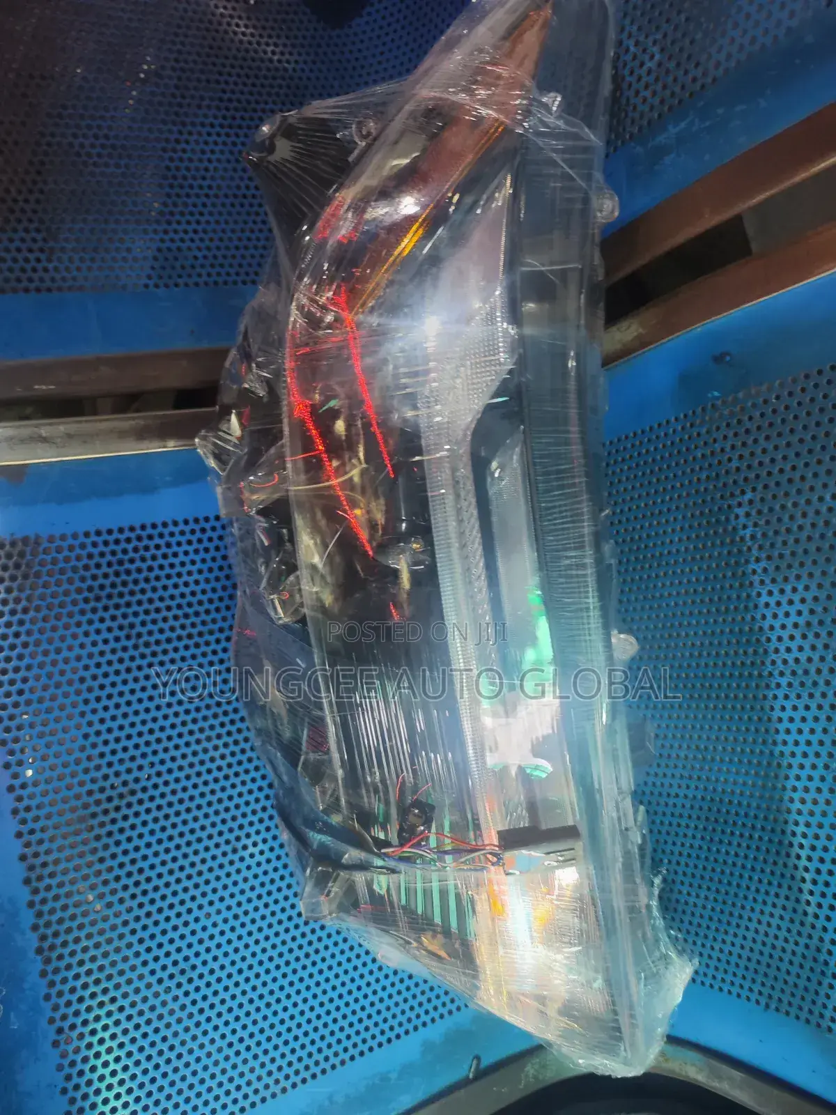 Headlight Rav4 2024