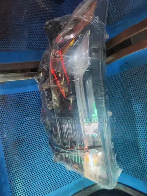 Headlight Rav4 2024