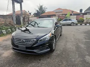 Hyundai Sonata Sport 4dr Sedan (2.4L 4cyl 6A) 2015 Black