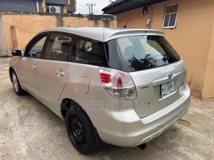 Toyota Matrix 2004 Silver