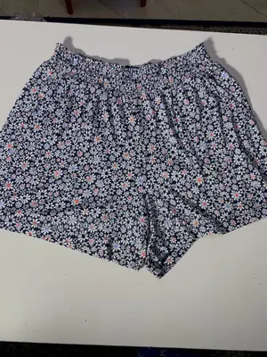 Girlie Shorts
