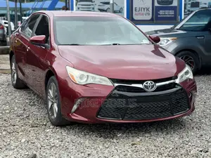 Toyota Camry SE 4dr Sedan (2.5L 4cyl 6A) 2015 Red