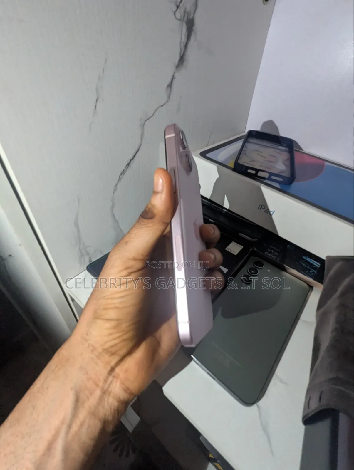 Apple iPhone 15 Plus 128 GB Pink