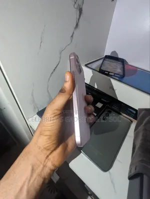 Apple iPhone 15 Plus 128 GB Pink