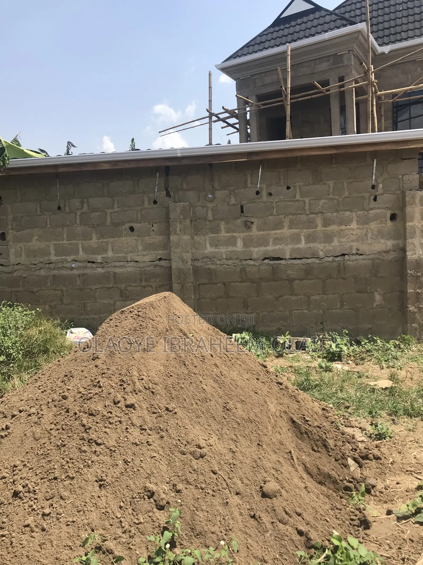 Plastering/Sucking Sand