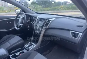 Hyundai Elantra 2013 Silver