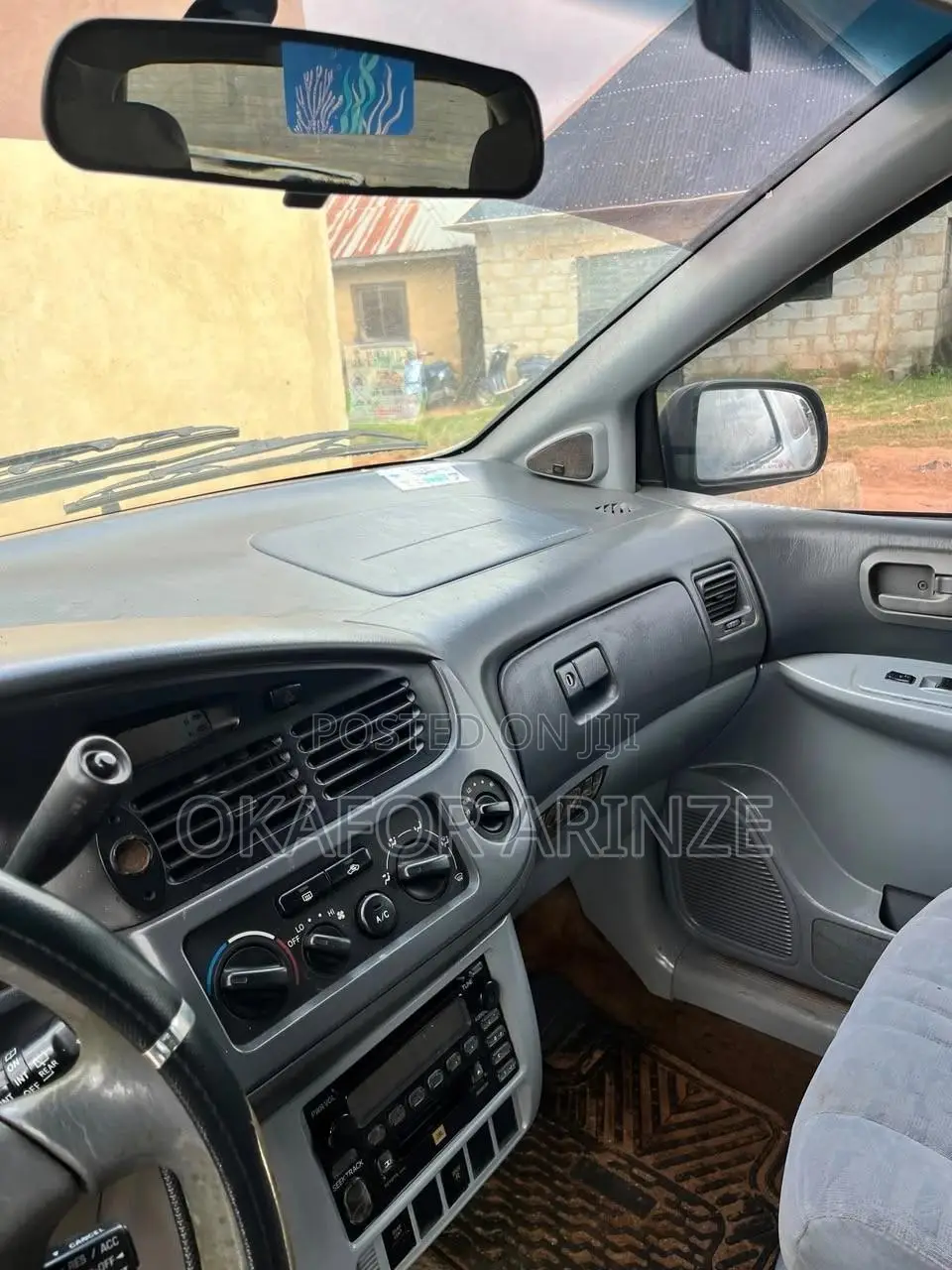 Toyota Sienna LE 2001 Gray