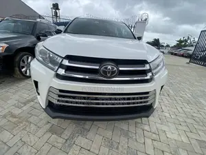 Toyota Highlander Limited Platinum 2019 White